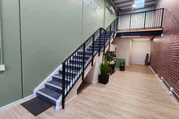 Morden Stylish Showroom/Office Space
