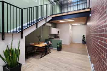 Morden Stylish Showroom/Office Space