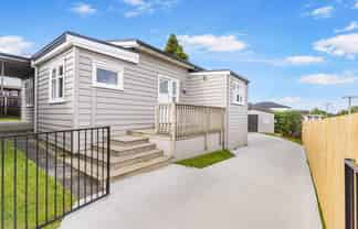 2/117 Great South Road, Manurewa