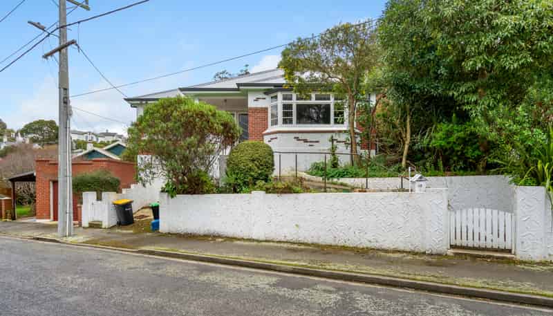 37 Scarba Street, Roslyn