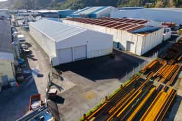 Warehouse with Front and Rear Yards