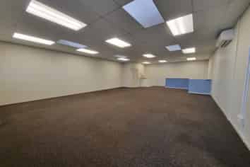 Open Plan Office & Showroom on Enterprise Drive