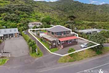 26 Seaview Road, Piha