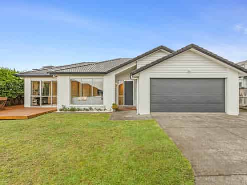 9 Sibling Court, Silverdale