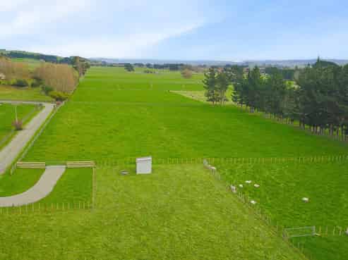 48 Riccarton Road, Pahiatua