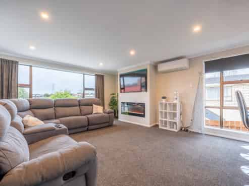 17 Huxley Street, Gleniti
