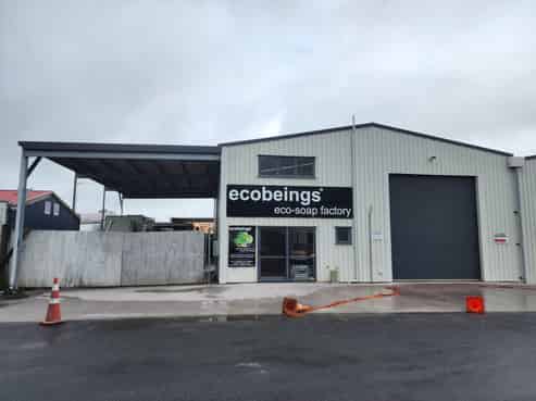 Large Office and Warehouse/Workshop 
