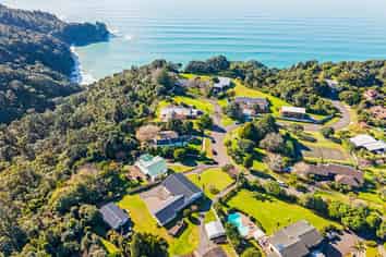 111 Otarawairere Road, Ohope