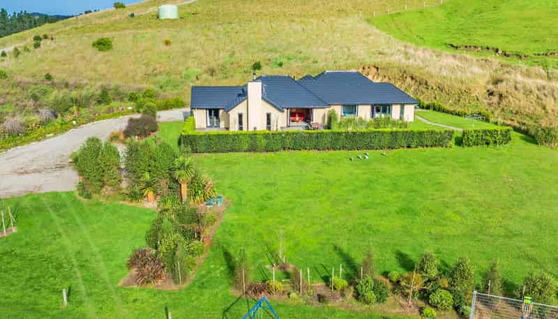 2/242 Ahuriri Road, TAI TAPU