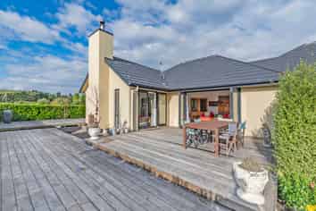 2/242 Ahuriri Road, TAI TAPU