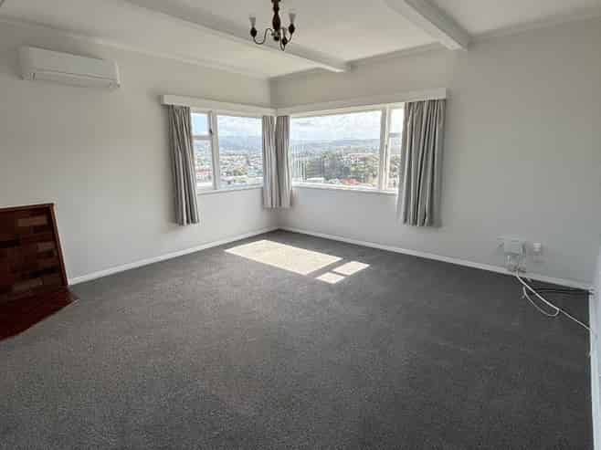 35 Cavendish Square, Strathmore Park