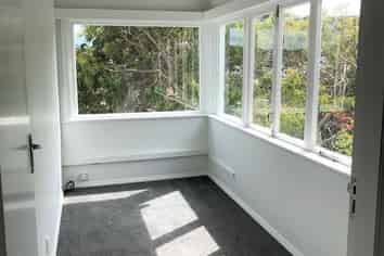 35 Cavendish Square, Strathmore Park