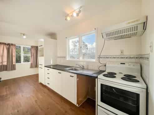 82 Shoreham Street, Avondale
