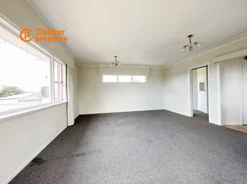 2 Crystal Ave, Glendene