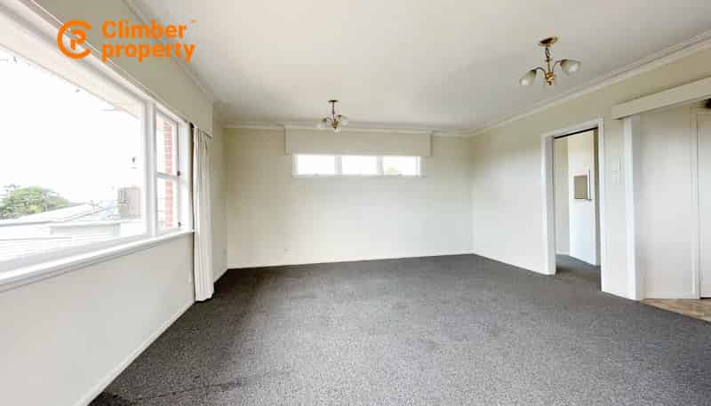 2 Crystal Ave, Glendene