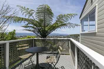 5 Gavaskar Place, Khandallah