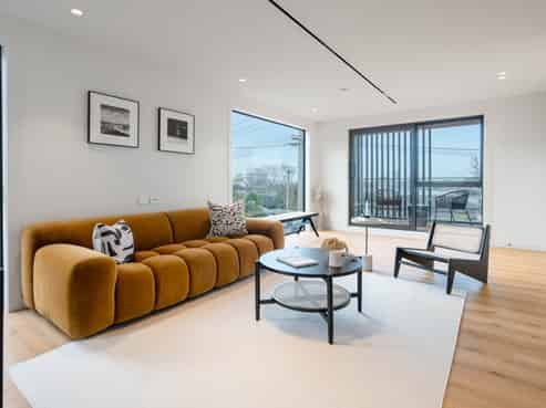 2B Rangitoto Terrace, Milford