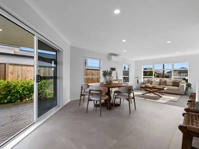 304 Carmichael Road, Brookfield