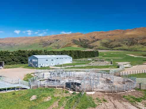 7797 Hyde-Middlemarch Road, Middlemarch