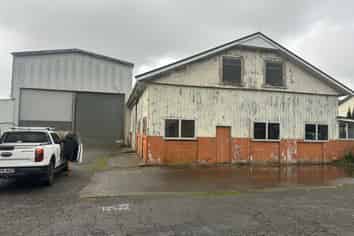 Stand-alone workshop