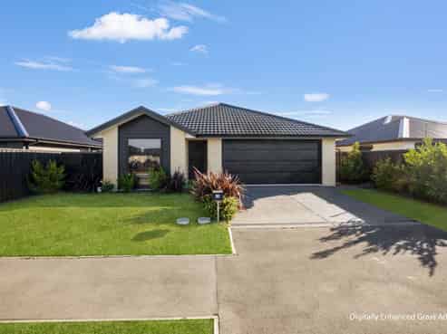 79 Oaks Drive, Lincoln