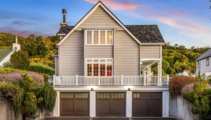 6 Cheviot Road, Lowry Bay, Eastbourne