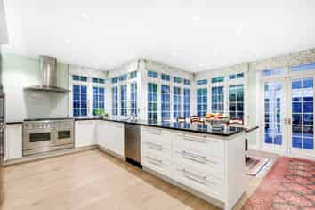 6 Cheviot Road, Lowry Bay, Eastbourne