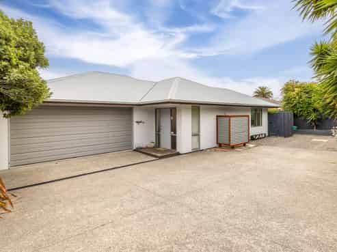 464A Marine Parade, South New Brighton