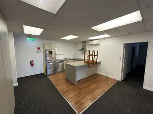 Quality Warehouse & Office