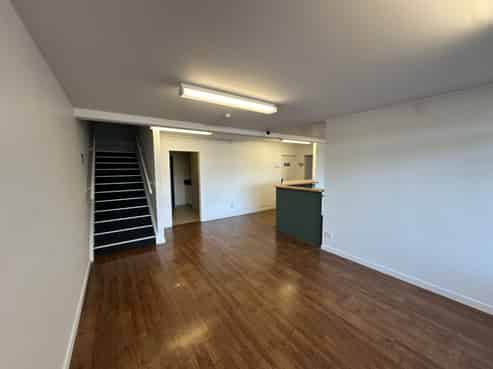 Quality Warehouse & Office