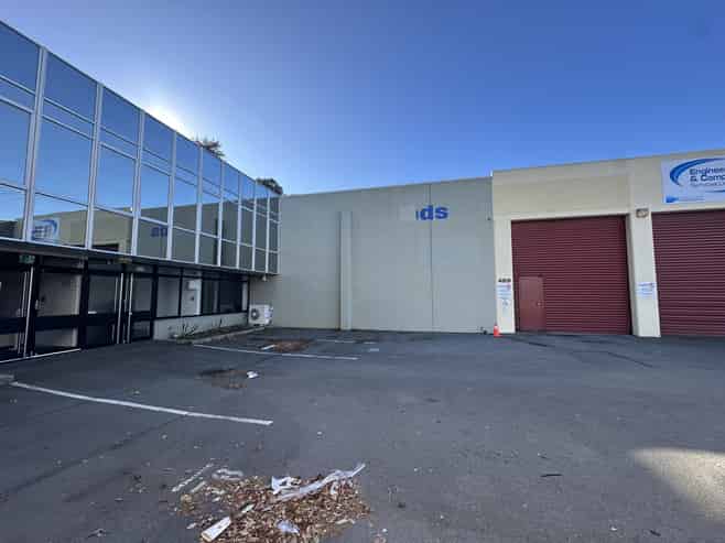 Quality Warehouse & Office