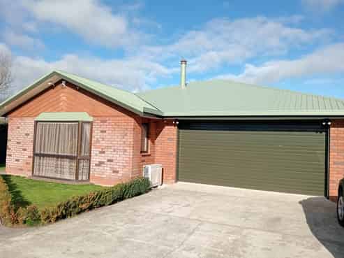 53 Clarke Avenue, Highbury
