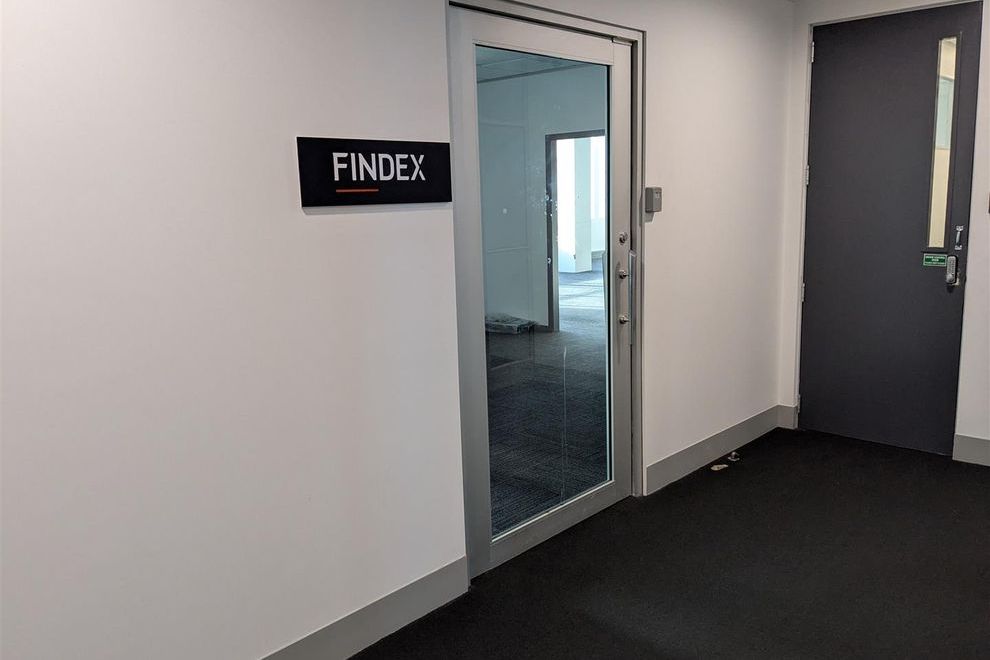 L1 - Upmarket Office suite in a Landmark Building. – pohled 3