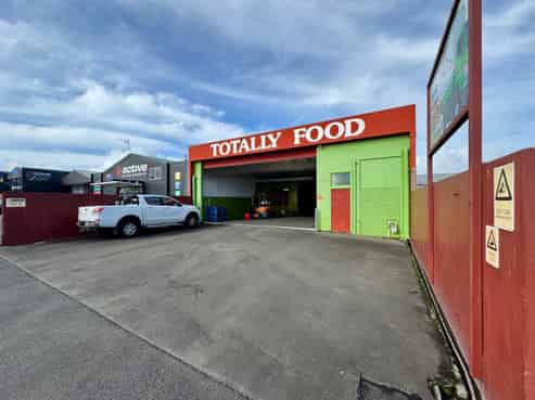 Prime Gill Street Warehouse for Lease