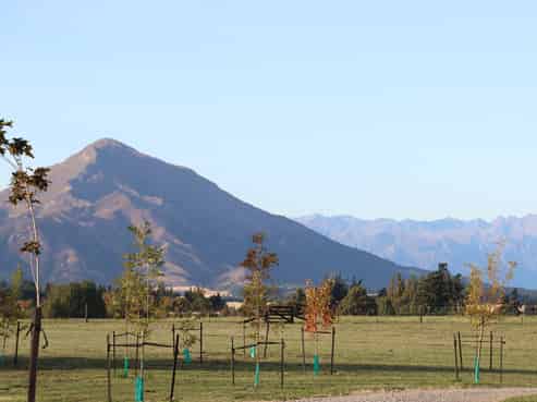 1 & 2/202 Mount Barker Road, Wanaka