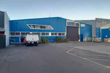 Quality small industrial in Railway Avenue