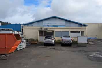 Quality small industrial in Railway Avenue