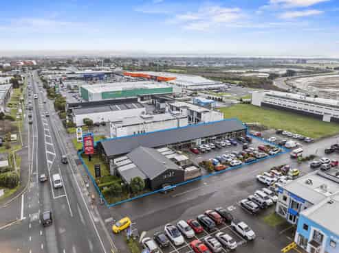 Iconic Ferry Rd Retail Hub – Invest or Occupy