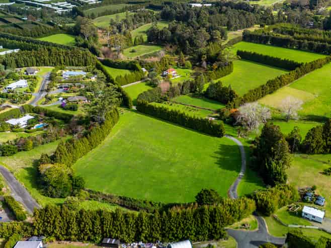 8 & 2/75 Riddell Road, Kerikeri