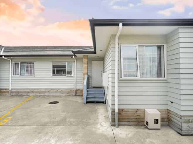 2/41 York Street, Hamilton East