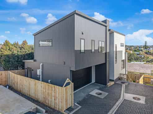 51D Browns Bay Road, Browns Bay