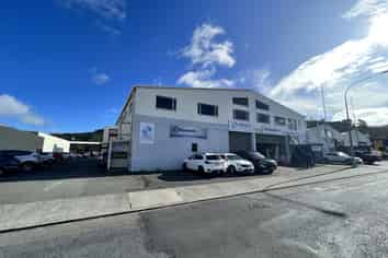 Top floor office only. Competitive rental rates!