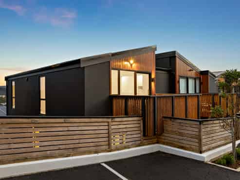 12 Stockden Place, Karori
