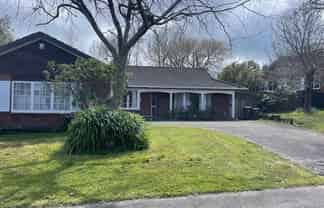 7 Meadowland Drive, Somerville