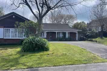 7 Meadowland Drive, Somerville