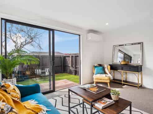 67c Royal Crescent, Saint Kilda