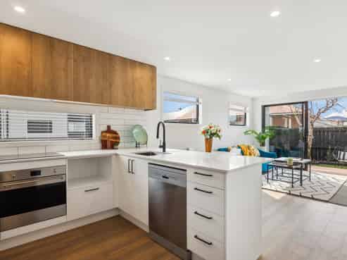 67c Royal Crescent, Saint Kilda