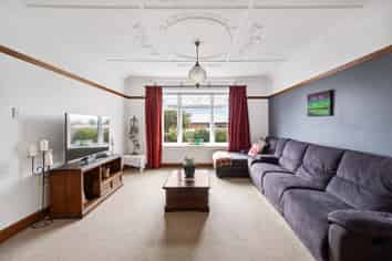 43 Marston Road, Kensington