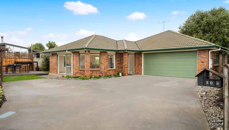 10b Landon Place, Pukekohe