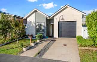 50 Cape Cod Drive, Gulf Harbour